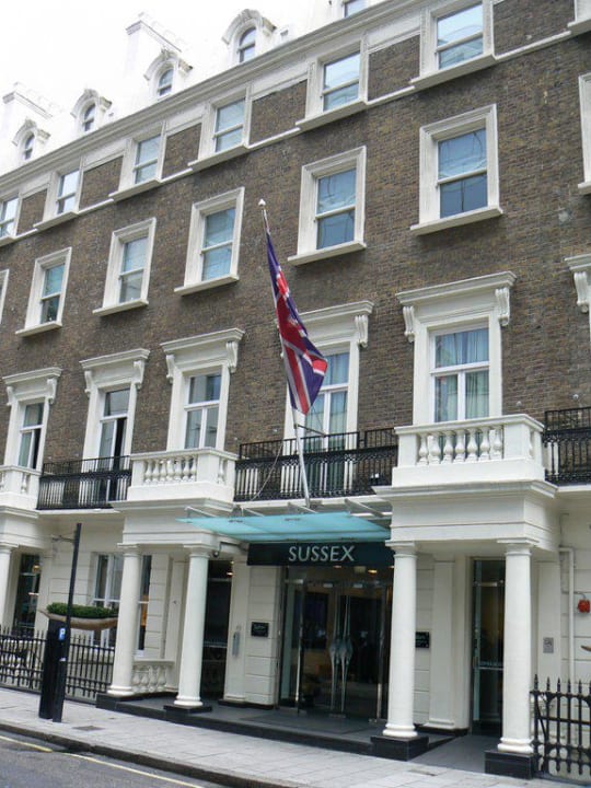 Hoteleingang Radisson Blu Edwardian Sussex Hotel