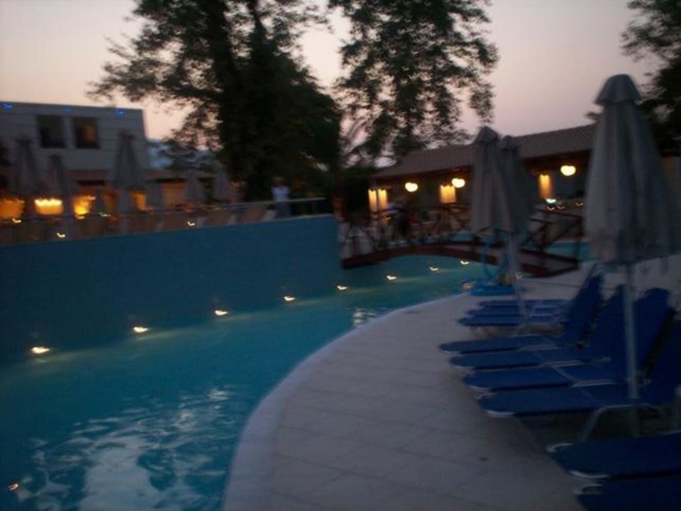 auch der Kinderpool Olympian Bay Grand Resort