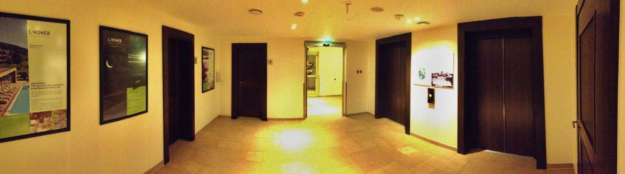 Ingangsbereich der Tiefgarage Pano Park-Hotel Hagenbeck