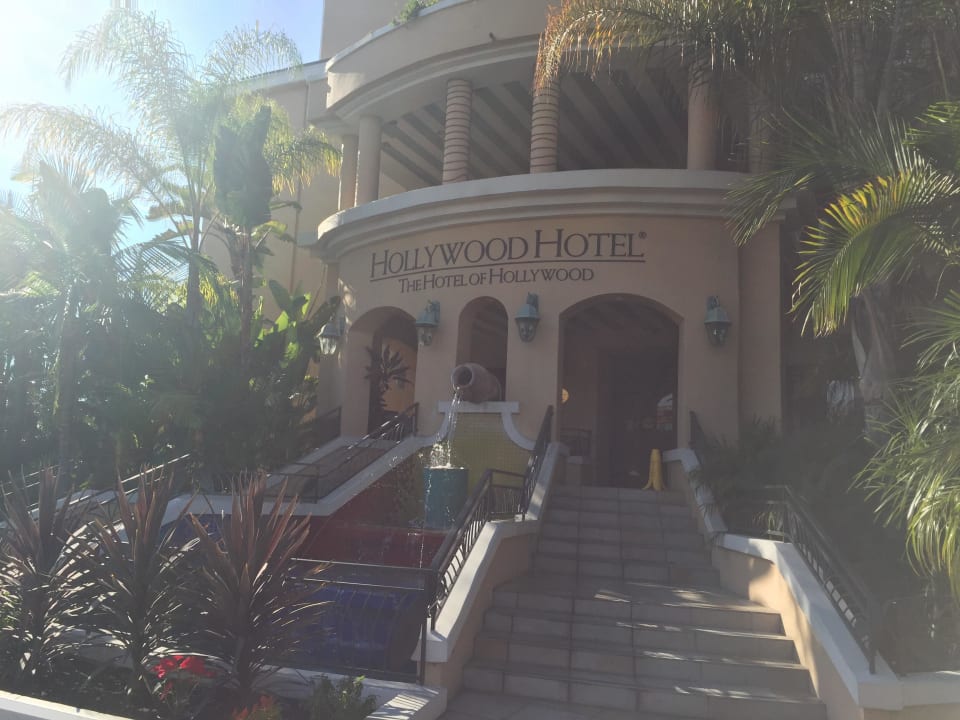 Eingang vom Parkplatz Hollywood Hotel - The Hotel of Hollywood