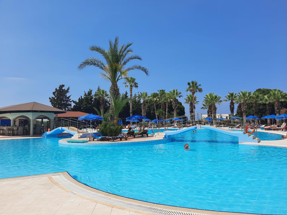 Pool Kresten Palace Hotel