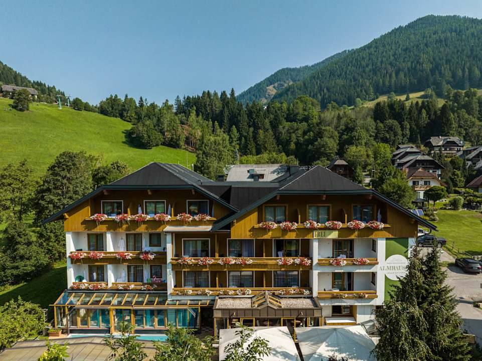 Außenansicht Genusshotel Almrausch