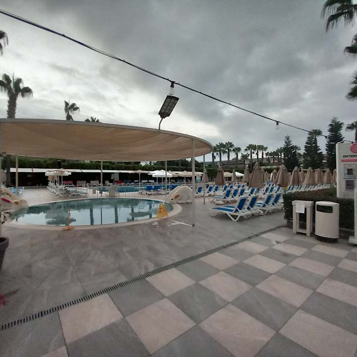 Pool Hane Family Resort