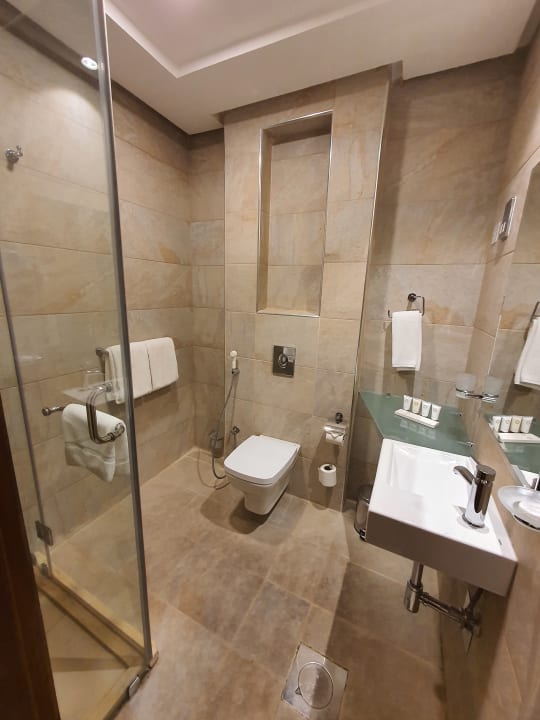 Zimmer Ramada Encore by Wyndham Kuwait Downtown