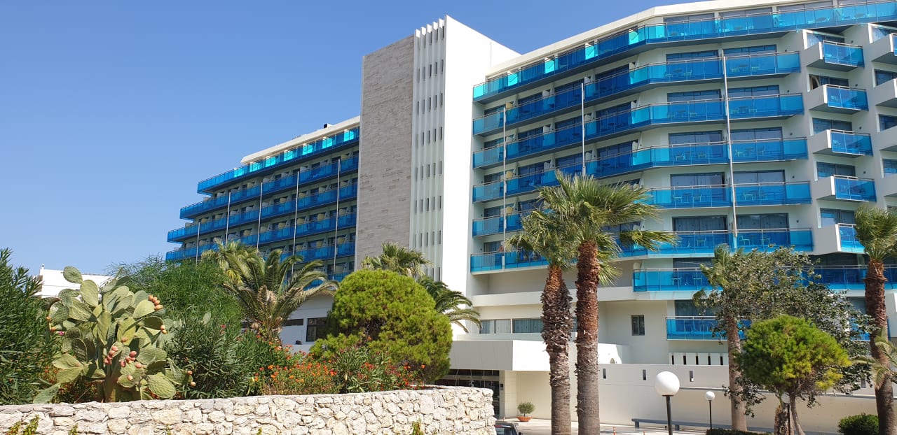 Außenansicht Hotel Calypso Beach