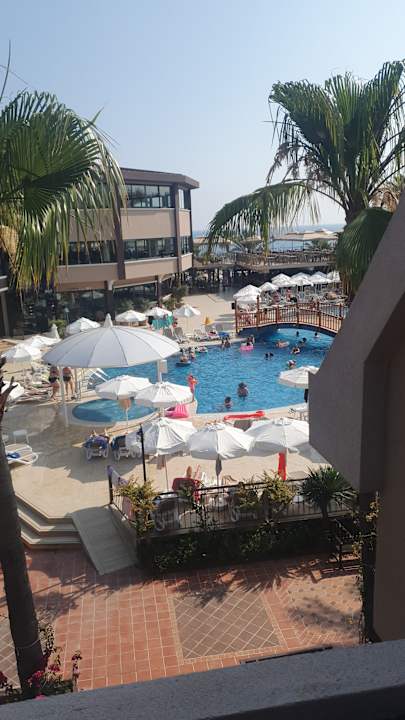Pool Club Dizalya