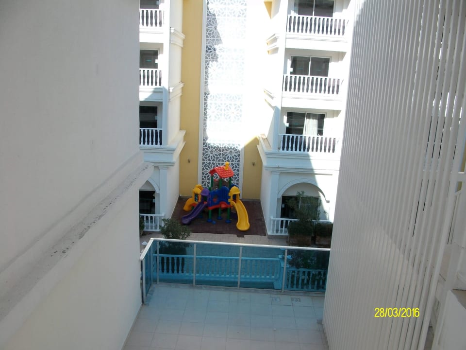 Spielplatz Nachbarhotel Palm World Side Resort & Spa
