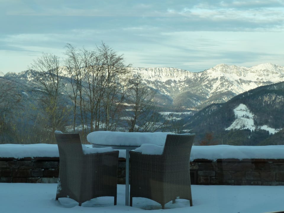 Ausblick vom Frühstückstisch Kempinski Hotel Berchtesgaden