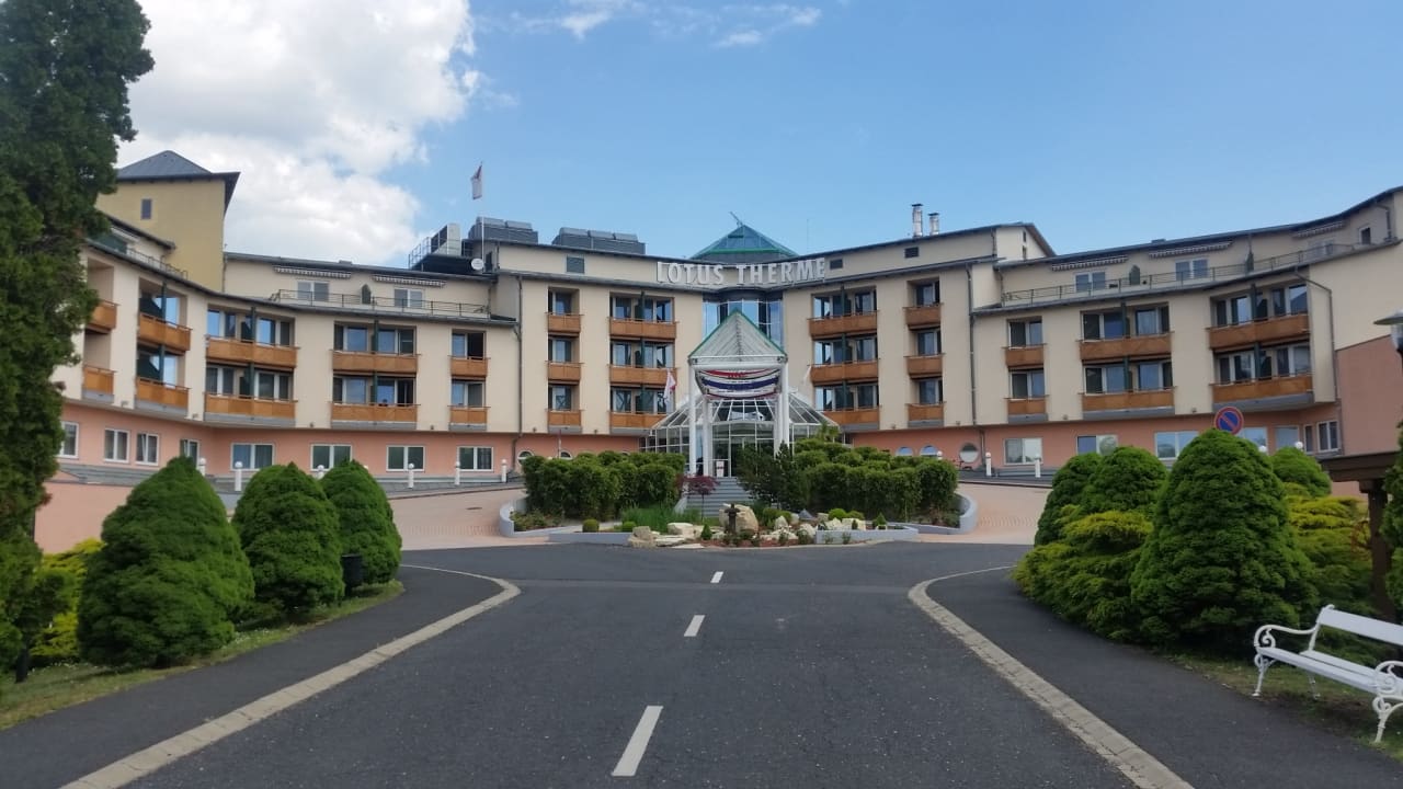 Lotus therme hotel spa