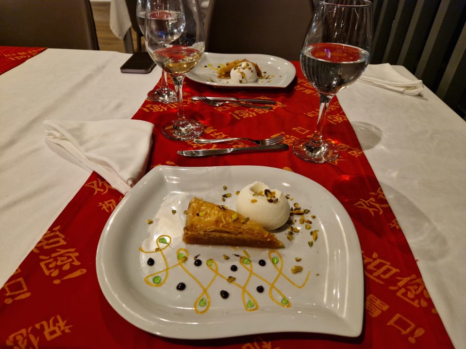 Gastro Delphin Deluxe Resort