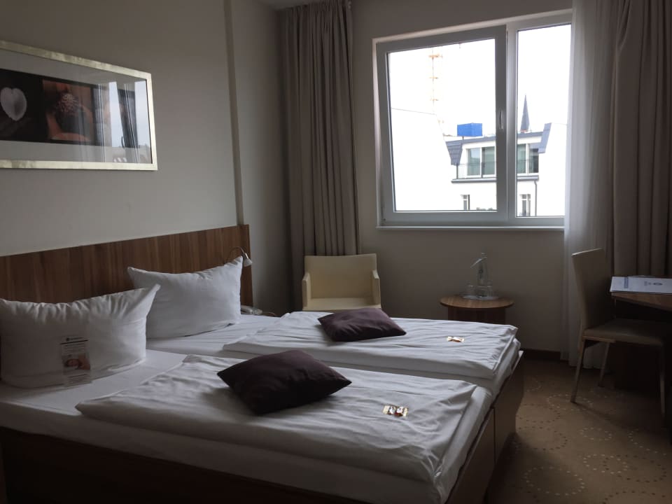 Zimmer B&B Hotel Berlin City-Ost
