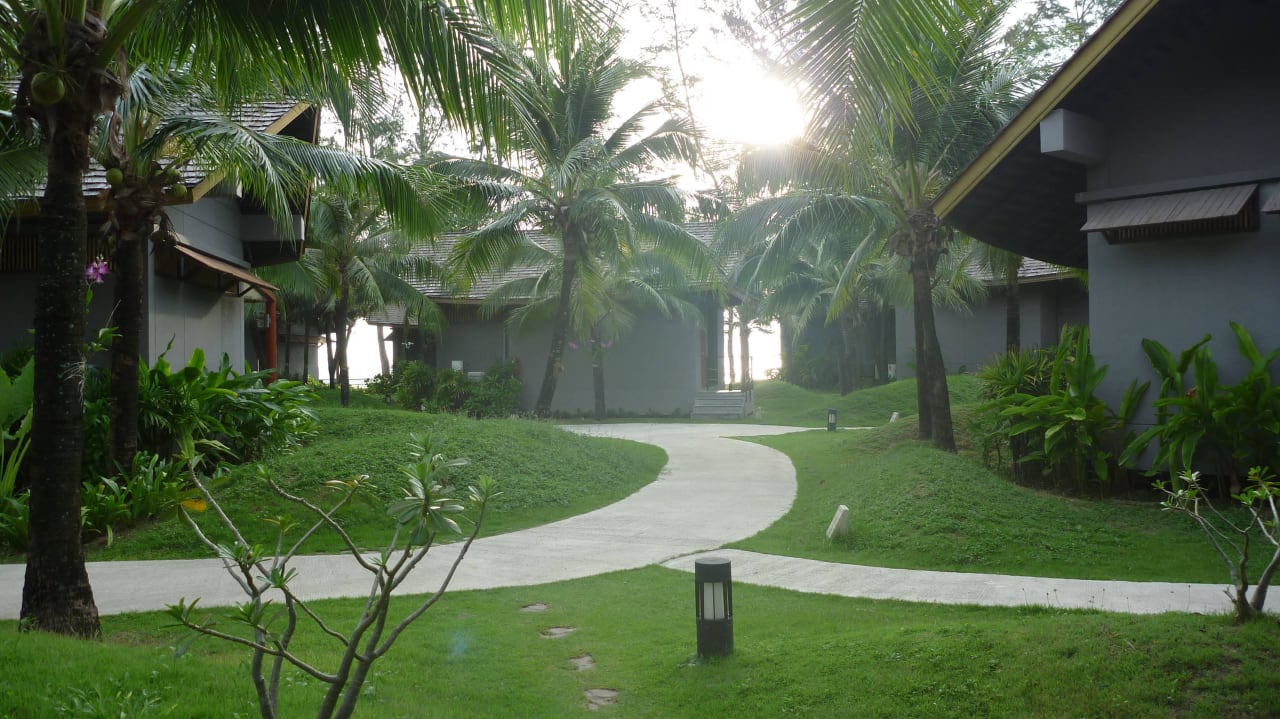 Viele Wege Twin Lotus Resort and Spa (Adult Only / November to April)