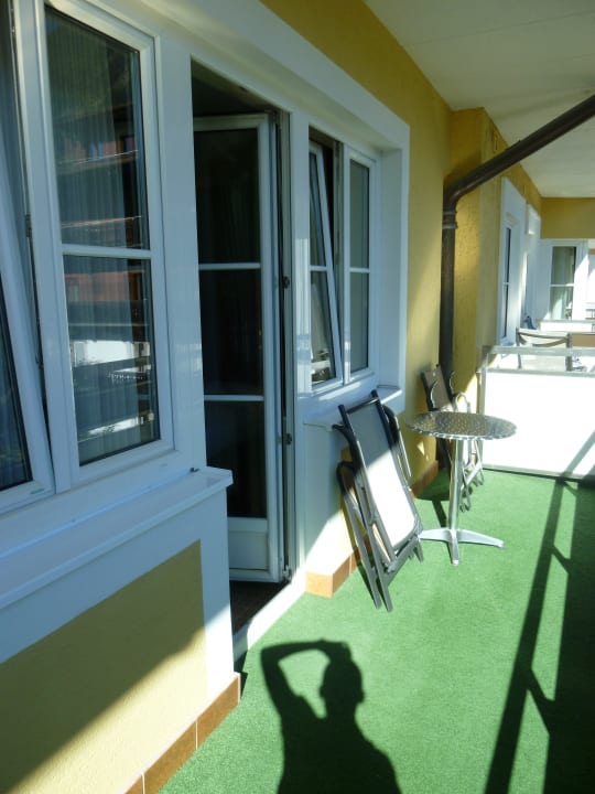 Balkon mit Sitzmöglichkeiten Hotel Österreichischer Hof