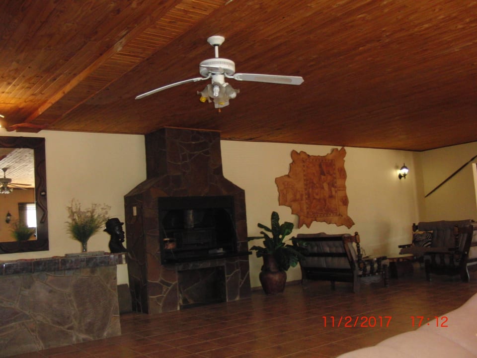 Lobby Hammerstein Lodge & Camp