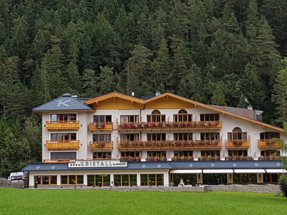 Außenansicht Verwöhnhotel Kristall