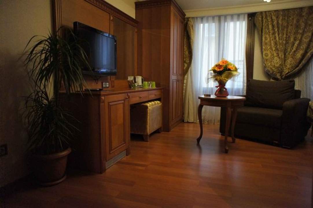 Sitting area Hotel Millennium Suites