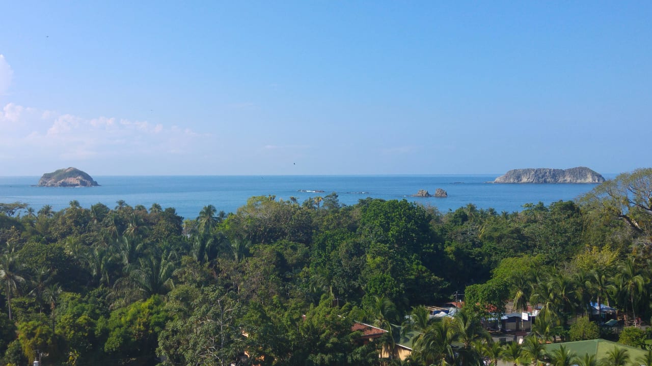 Widok z restauracji El Faro Beach Hotel