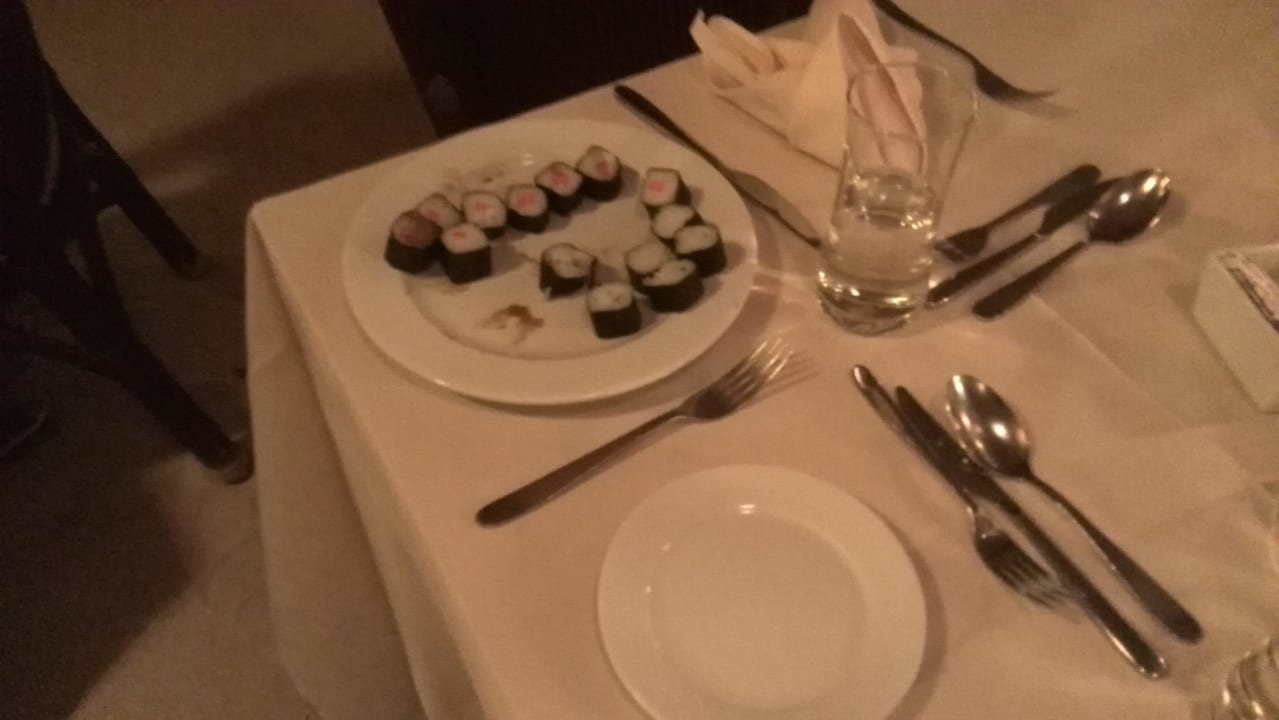 Meine Sushi Thulhagiri Island Resort