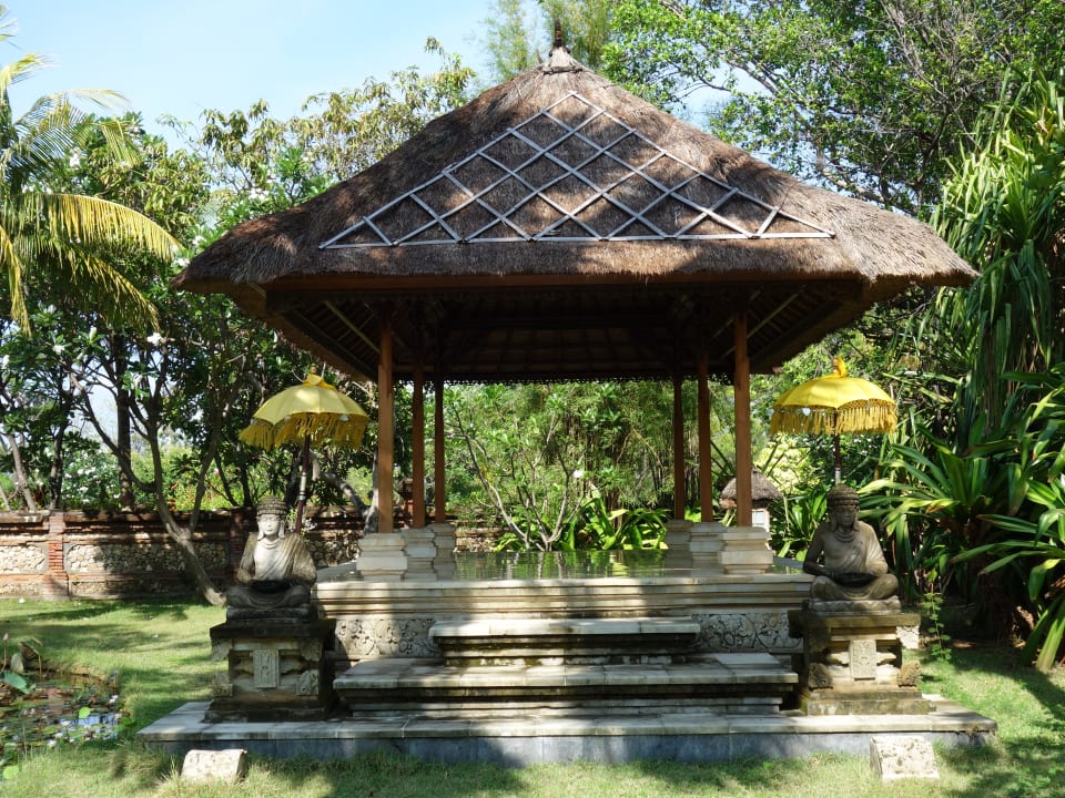 Yoga-Pavillion Hotel Matahari Beach Resort & Spa