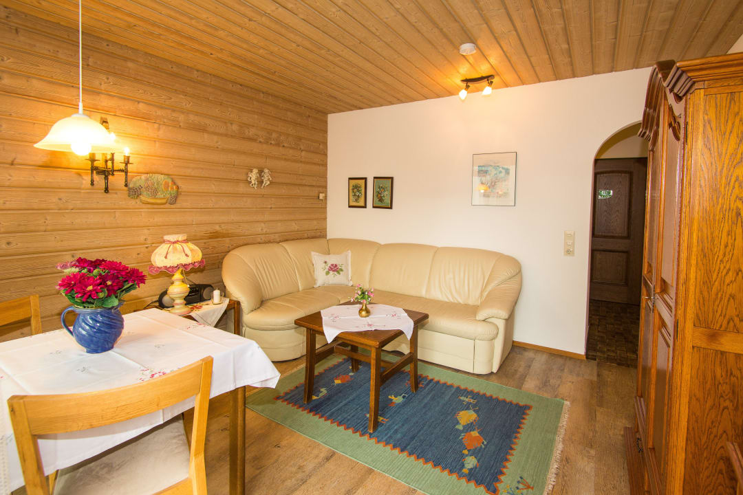 Appartment Economy 8 Ferienwohnungen am Schloss