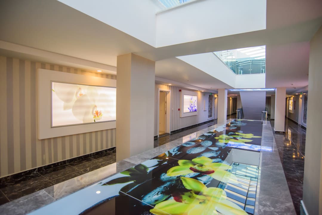 Lobby Happy Family Apart Hotel