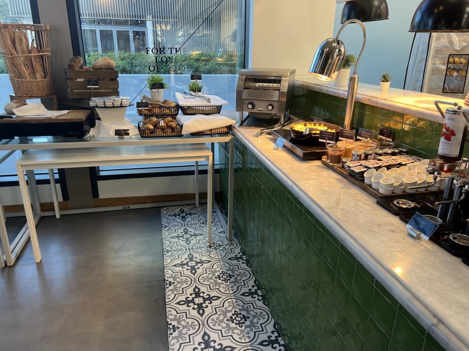 Gastro voco Dubai The Palm by IHG