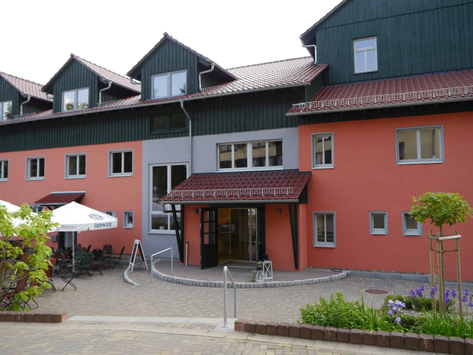 Außenansicht AKZENT Berghotel Rosstrappe