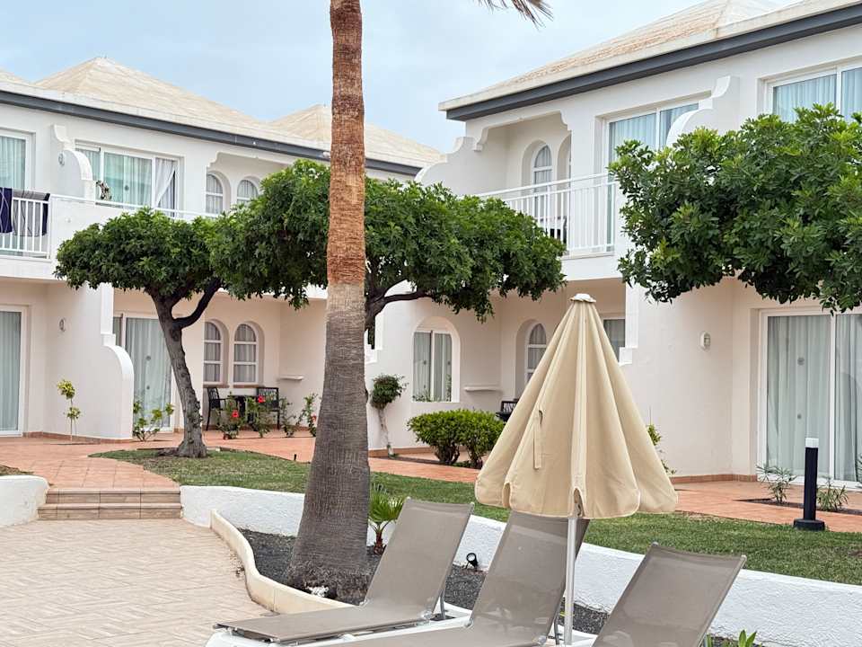 Pool H10 Ocean Suites