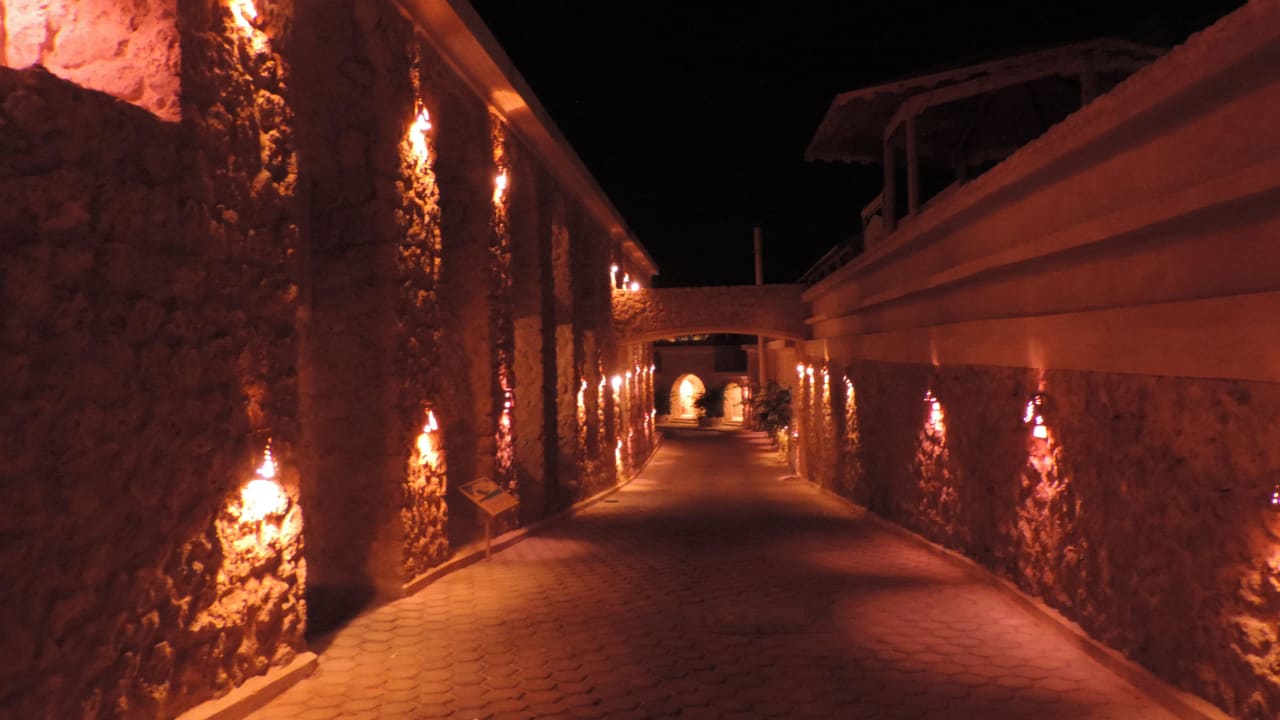 Abends schön beleuchtet Pickalbatros Citadel Resort