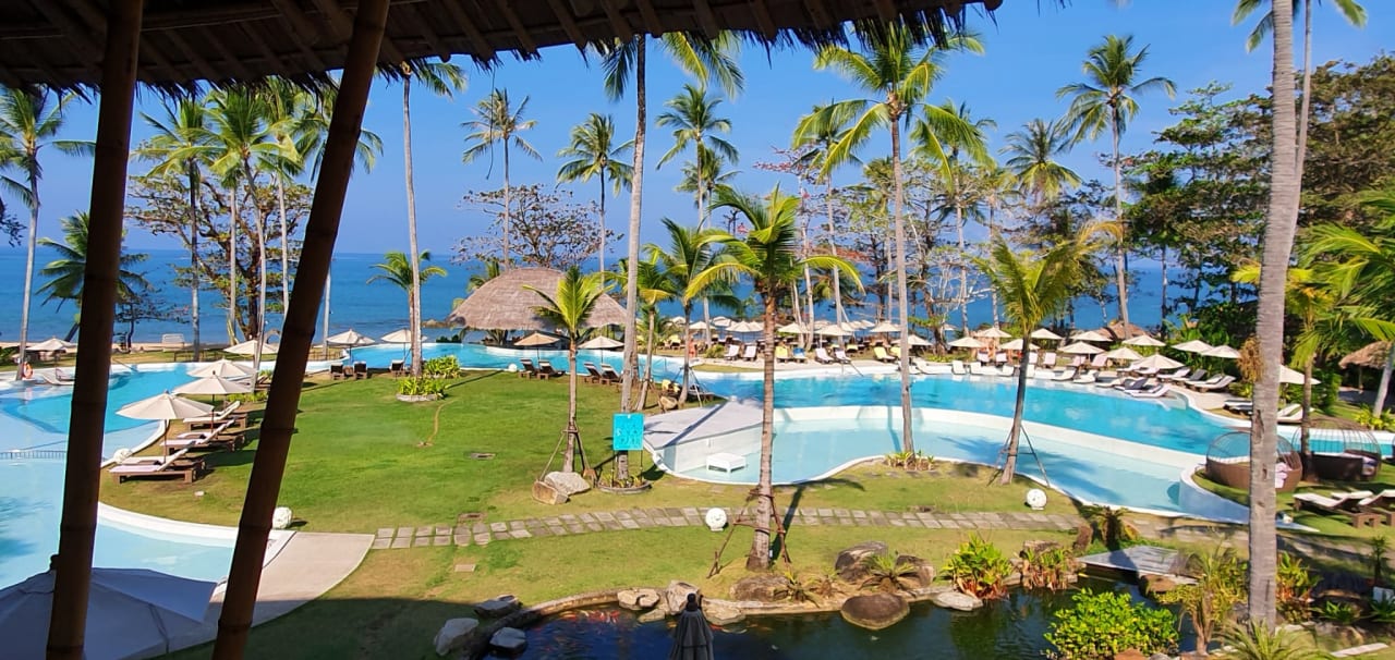 Pool Eden Beach Resort & Spa, A Lopesan Collection Hotel