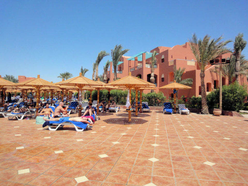 Liegen am Pool TUI MAGIC LIFE Redsina Sharm El Sheikh