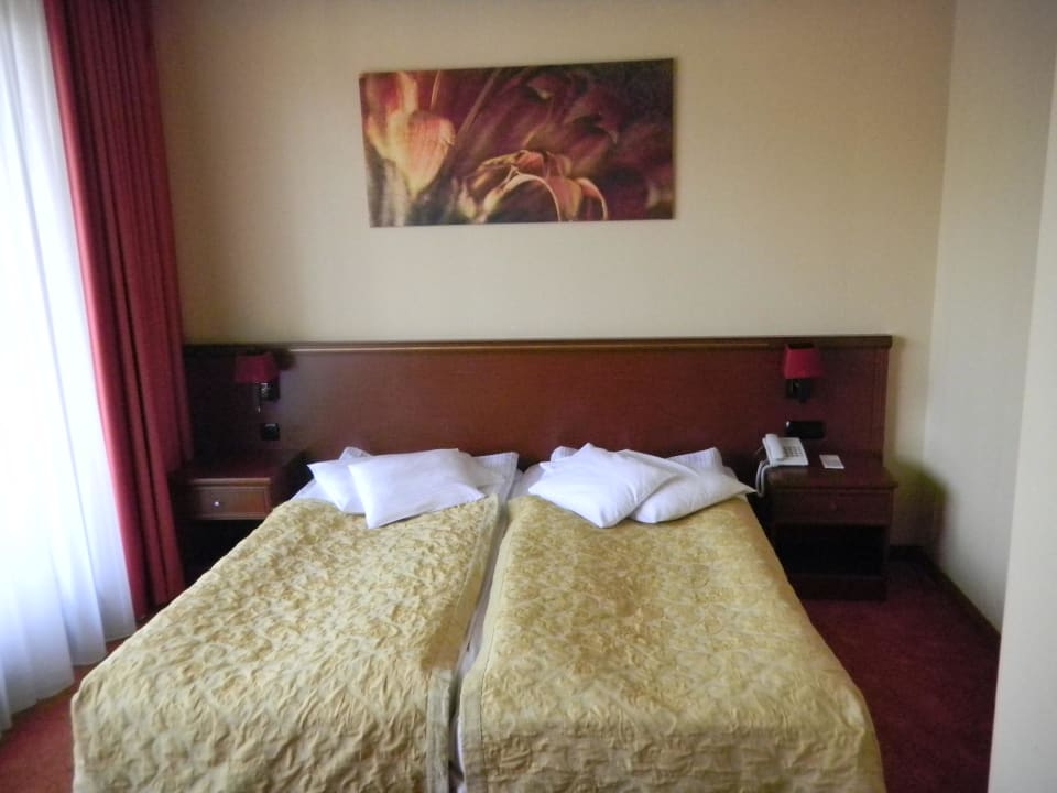 Doppelbett Hotel Golden Lake Resort