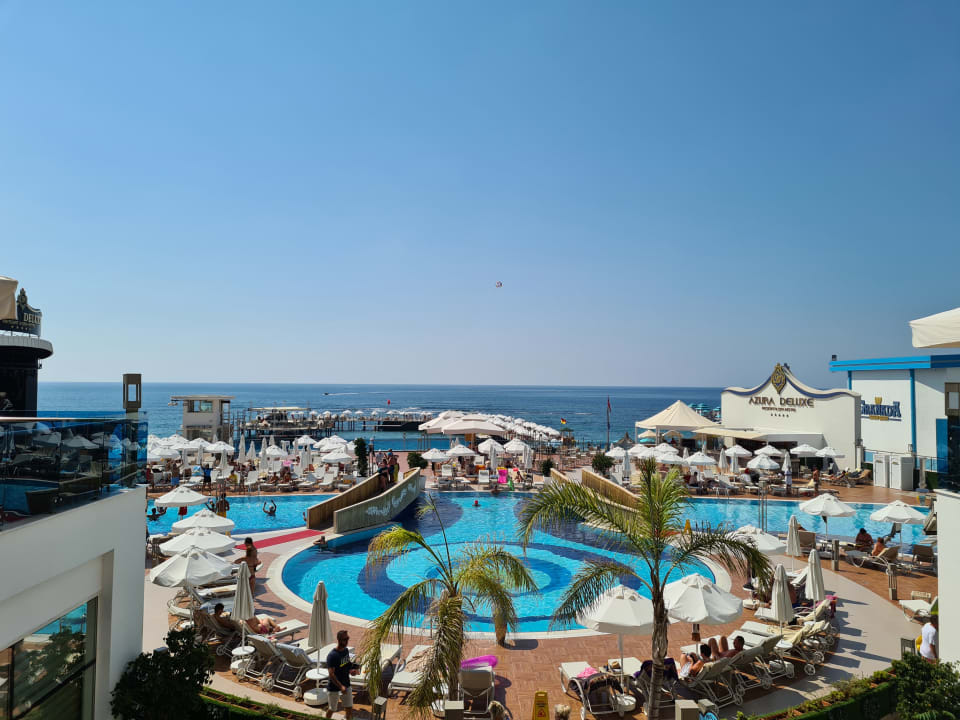 Ausblick Azura Deluxe Resort & Spa Hotel