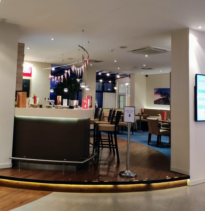 Gastro AMEDIA Hotel Dresden Elbpromenade