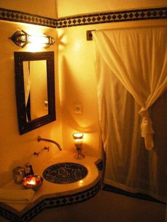 La chambre beige - Salle de bain Riad Zahr, It's so easy