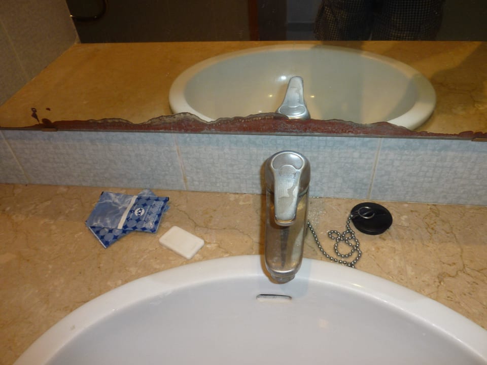 Badezimmer angelaufener Spiegel Calimera Fido Gardens