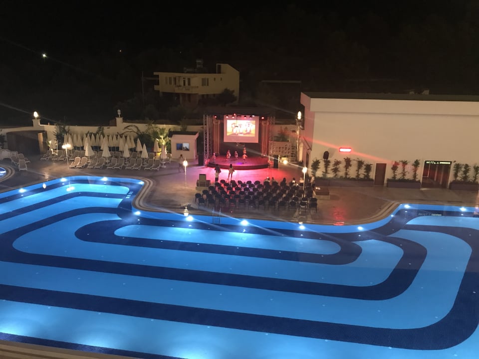 Pool Oz Hotels Sui Resort