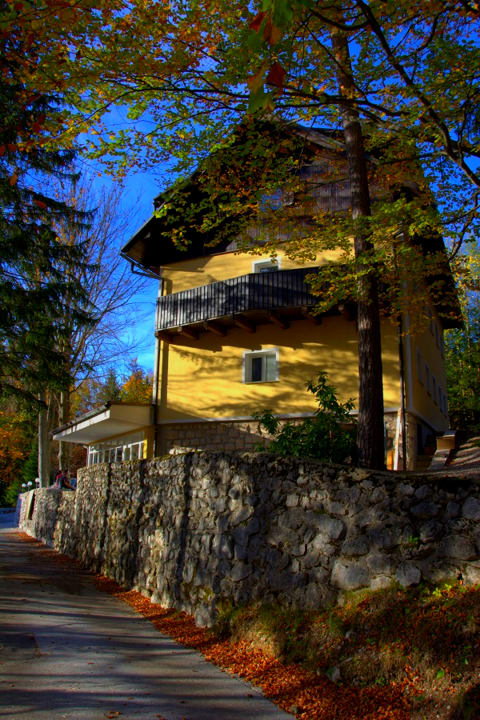 Außenansicht Youth Hostel Barovc