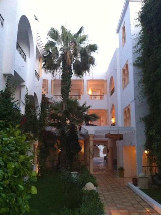 Gänge Hotel Nesrine