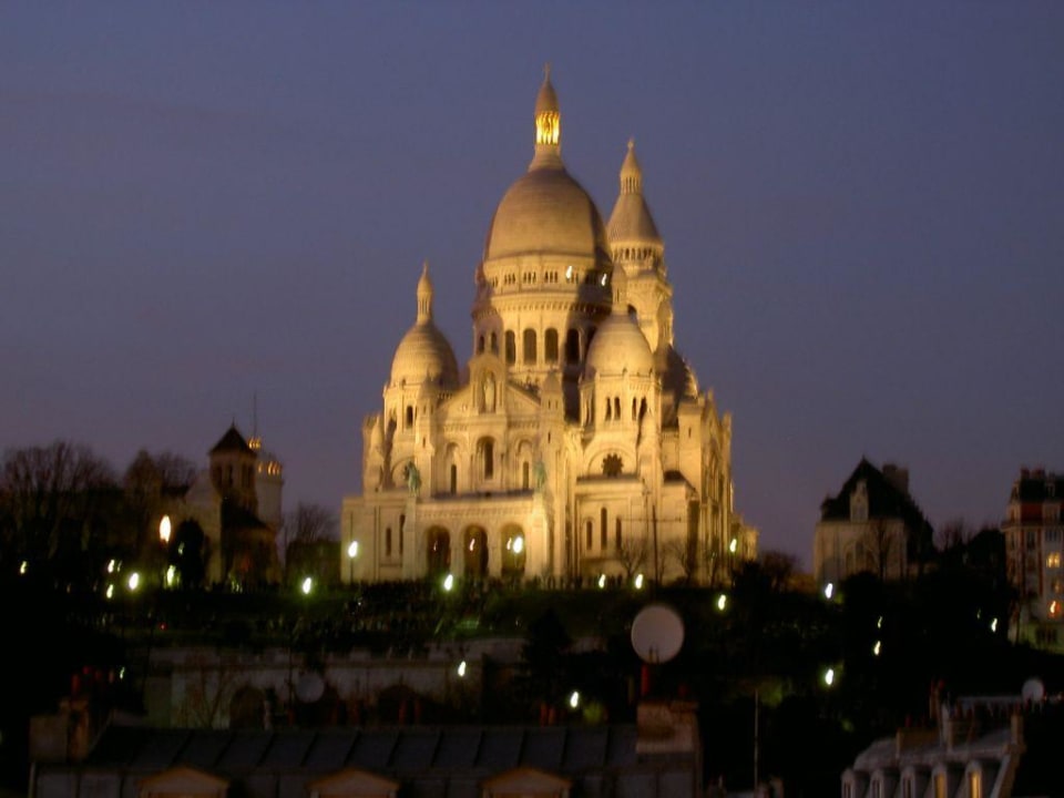 Ausblick bei Nacht Hotel Le Regent Montmartre