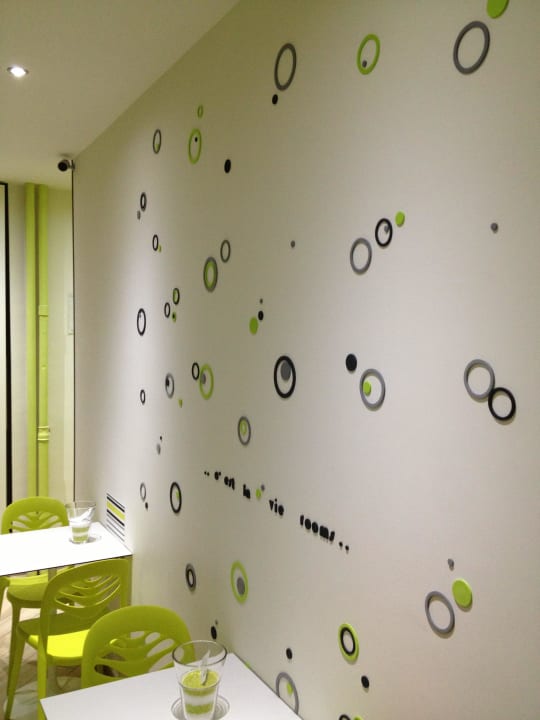 Hall C'Est La Vie Suites