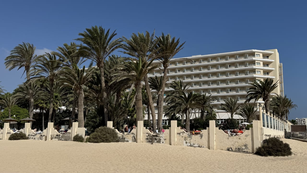 Außenansicht Hotel Riu Oliva Beach Resort