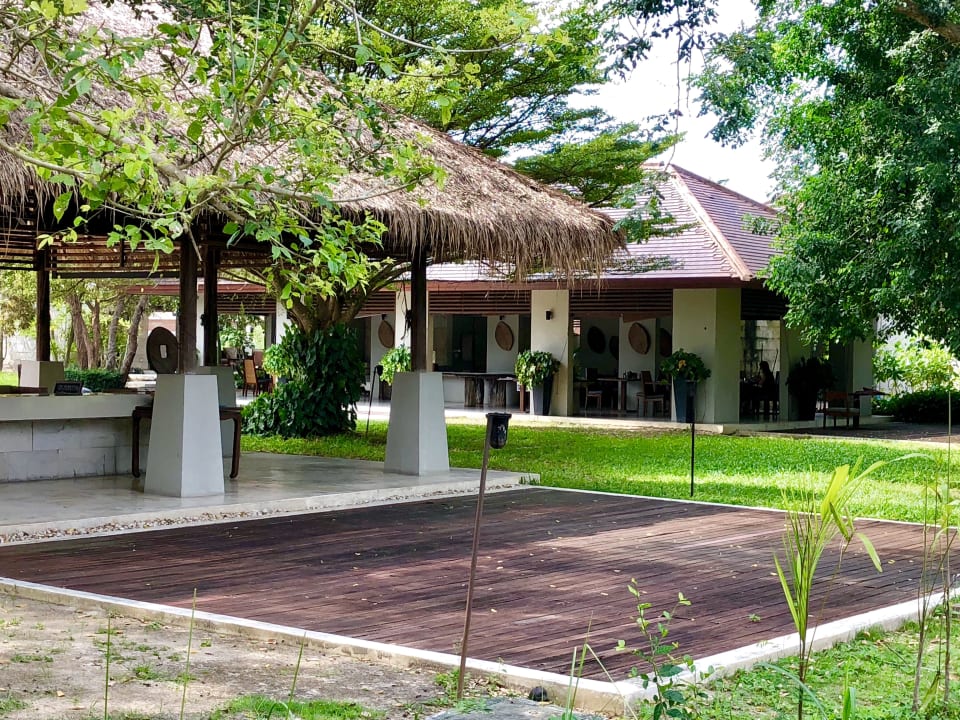 Gastro Hotel AKA Resort Hua Hin