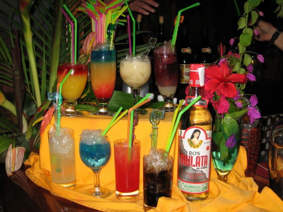 Cocktails in der Cascada Bar Hotel Puntarena Playa Caleta
