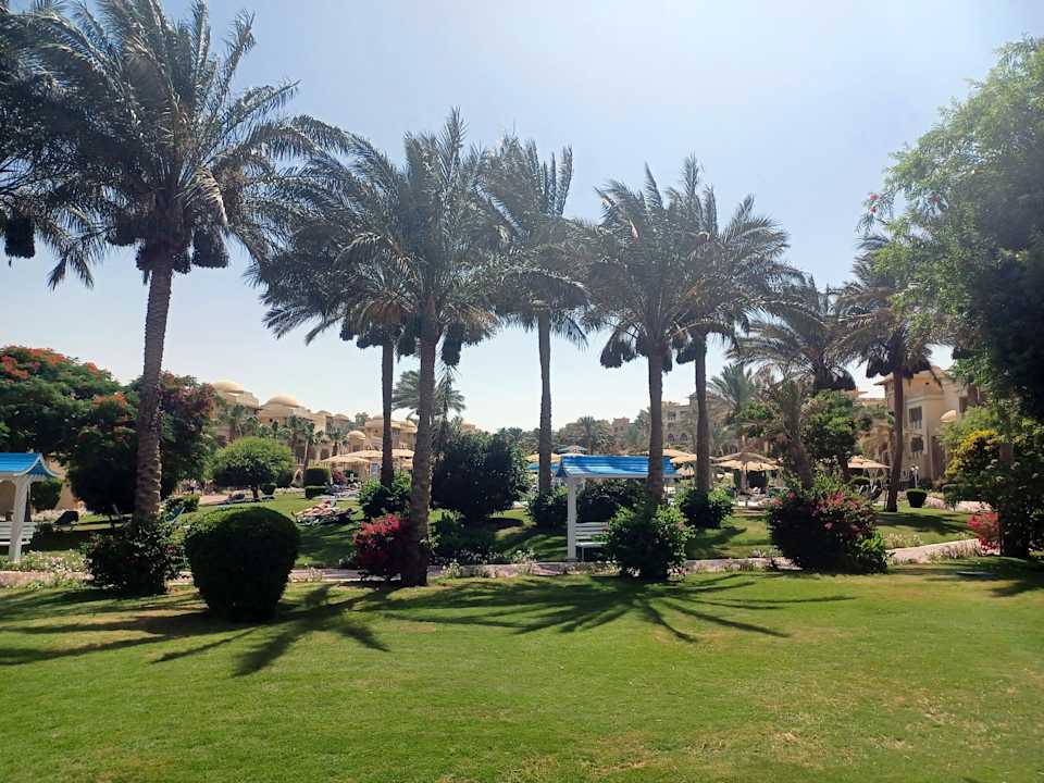 Gartenanlage Serenity Alpha Beach