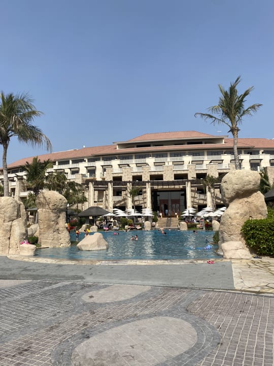 Pool Sofitel Dubai The Palm Resort & Spa