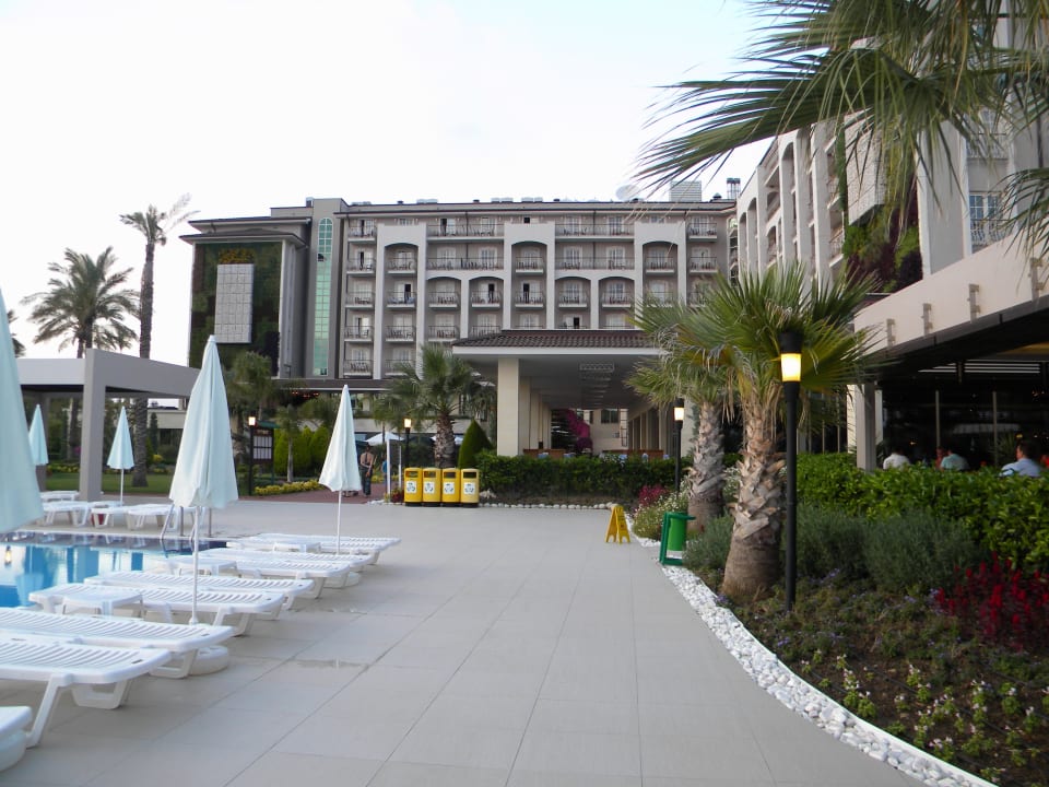 Основое здание Sunis Elita Beach Resort & Spa