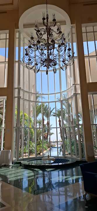 Lobby Iberostar Waves Averroes