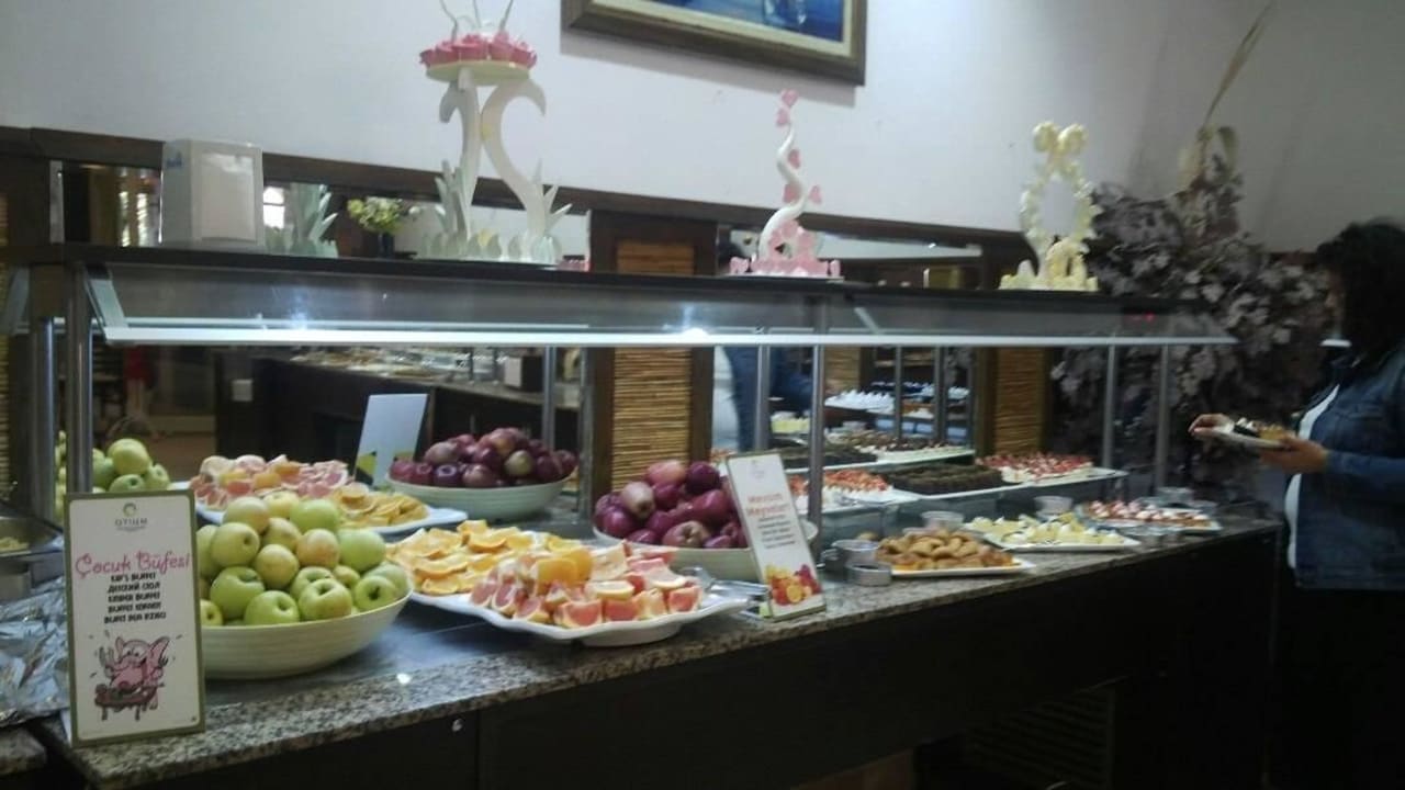 Вкусняхи Armas Gül Beach