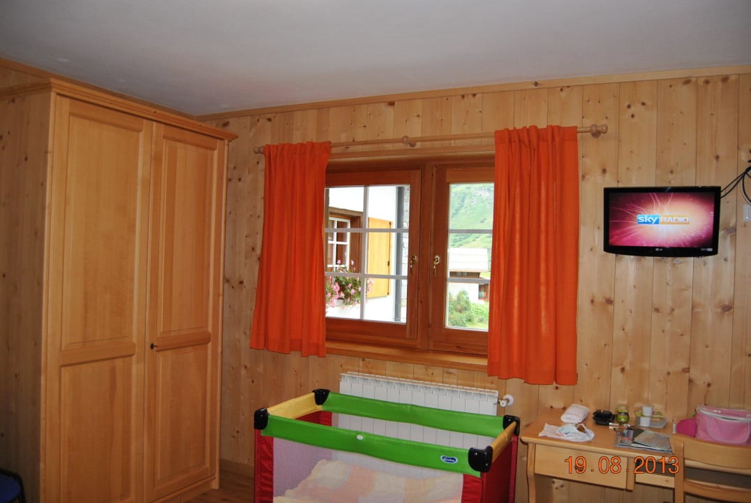 Interno camera (dependance)  Albergo Aalts Dorf
